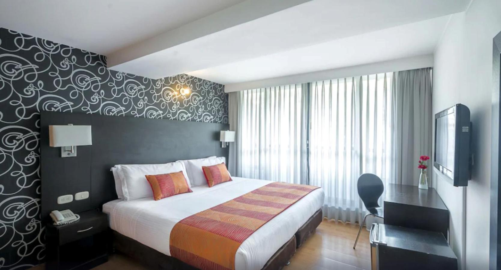 Hotel Silver Javeriana By Hospedium بوغوتا المظهر الخارجي الصورة